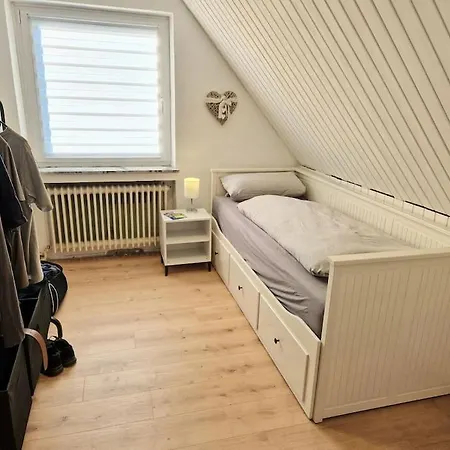 Gemuetliche Direkt Am Kuestenkanal! Apartment Wardenburg